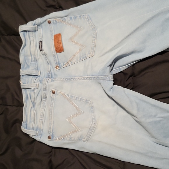 Wrangler Denim - Light wash wrangler trouser 26/34